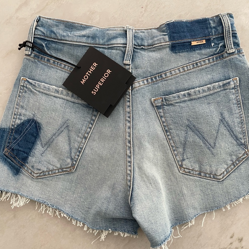 NWT mother tomcat kickfray jean short with heart detail size 26